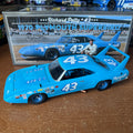 Richard Petty 1970 Plymouth Superbird University of Racing 1:24 Nascar Diecast