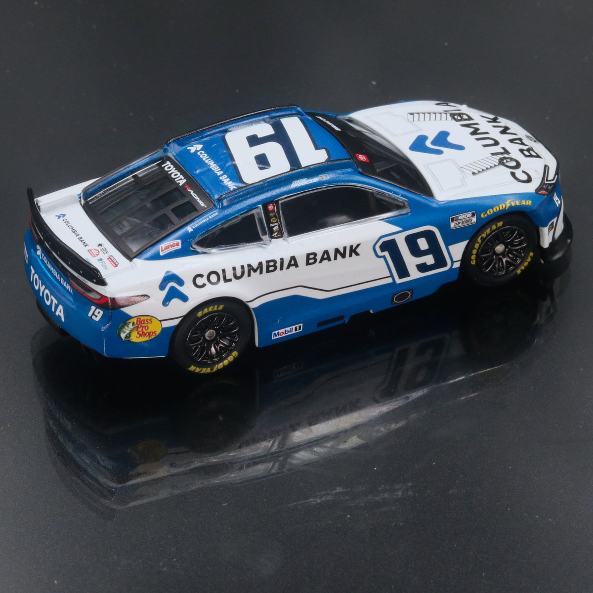 Chase Briscoe 2026 Columbia Bank 1:64 Diecast