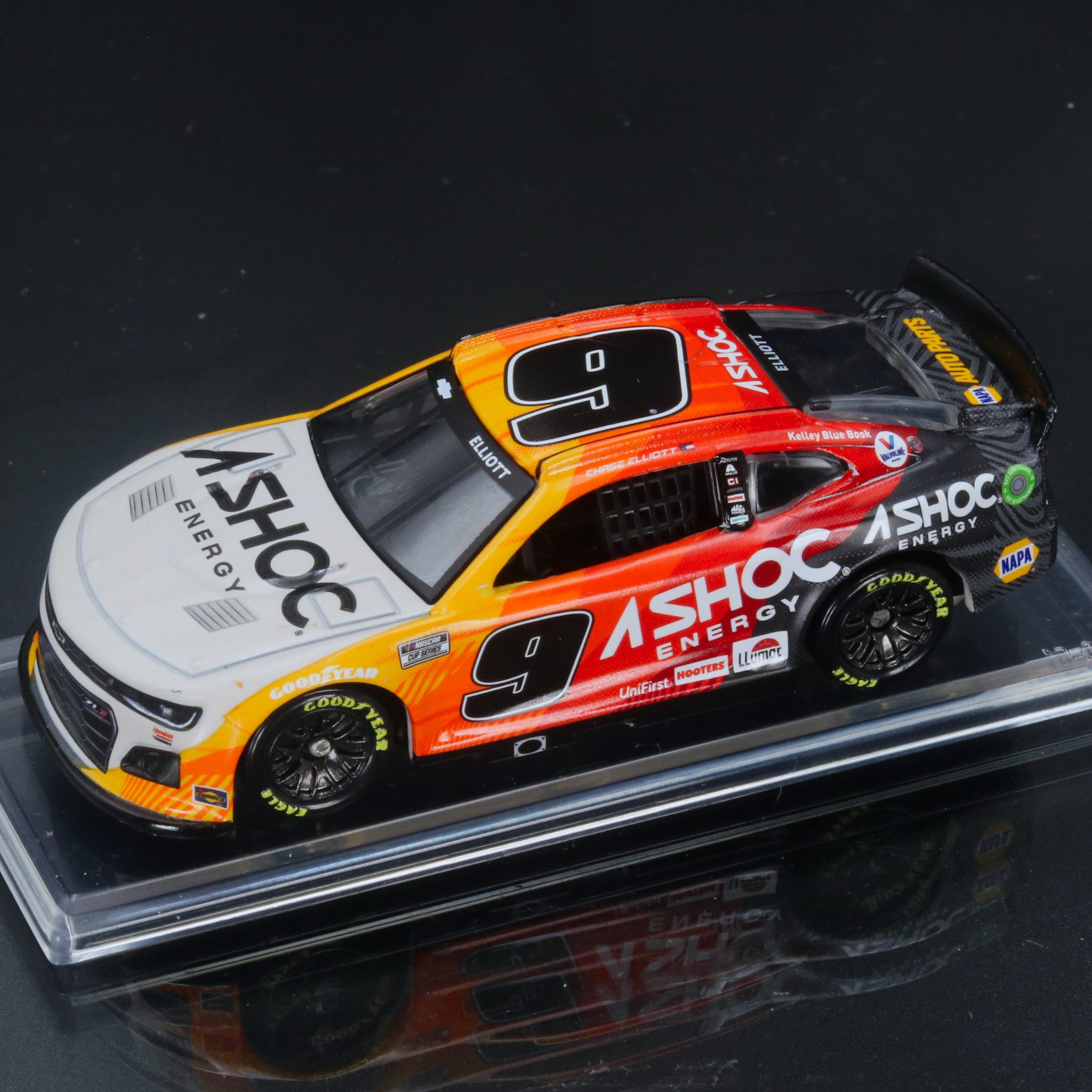 Chase Elliott 2022 Ashoc 1:64 Diecast