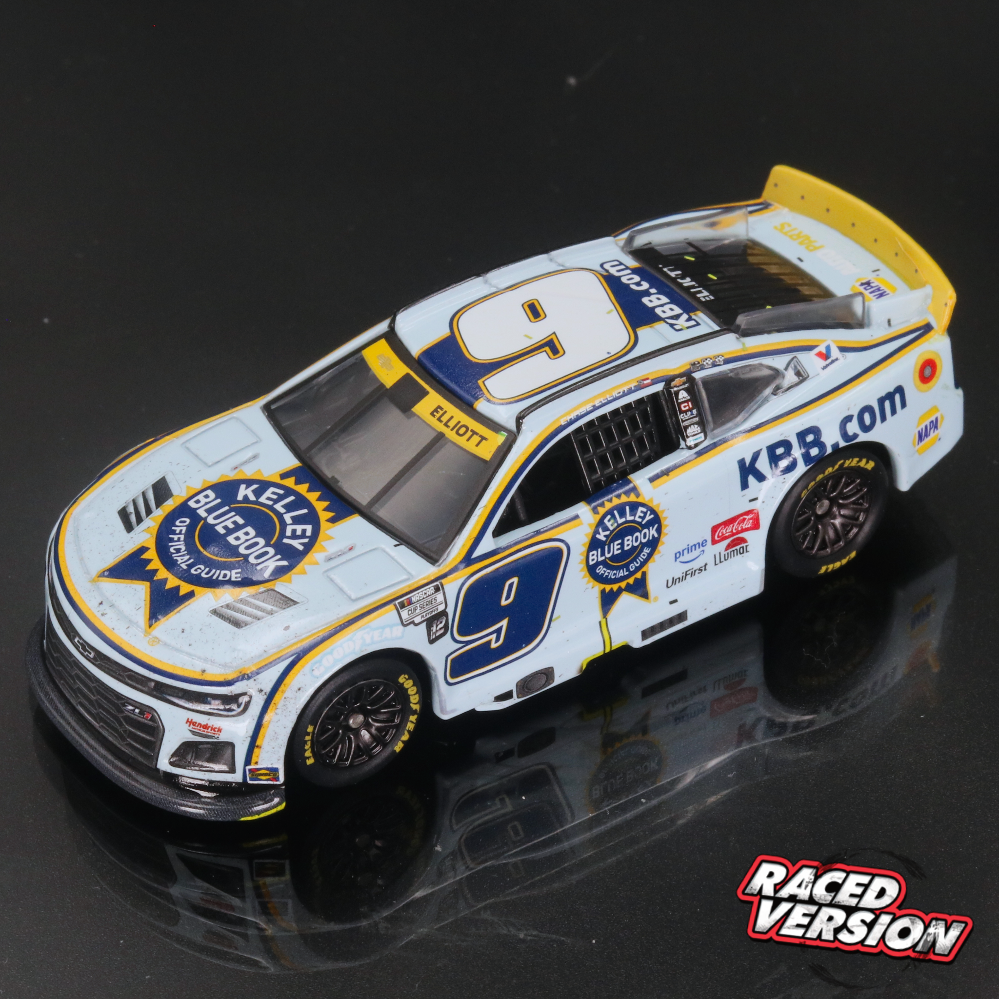 Chase Elliott 2025 Kelley Blue Book Kansas Speedway Race Win 1:64 Diecast