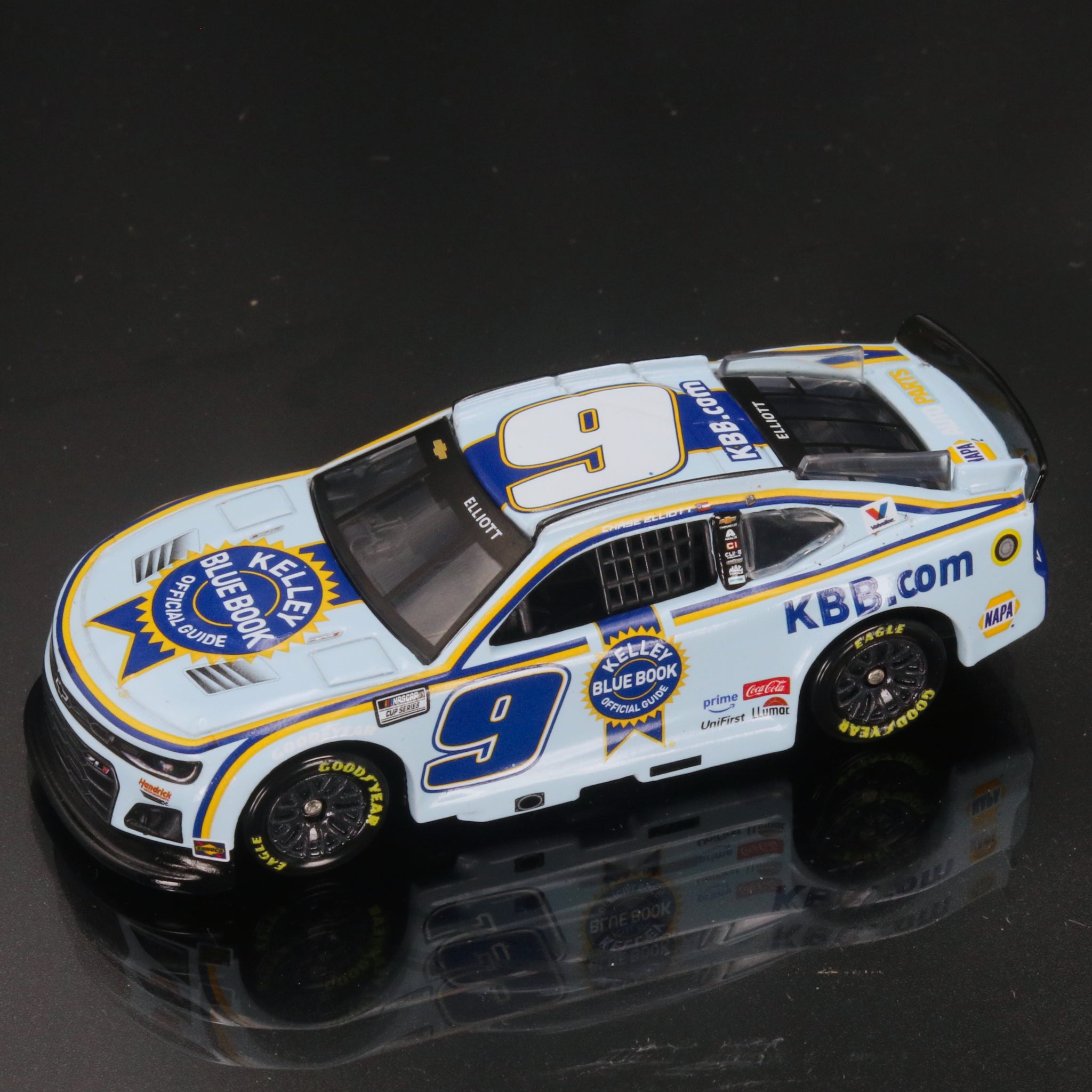 Chase Elliott 2025 Kelley Blue Book 1:64 Diecast
