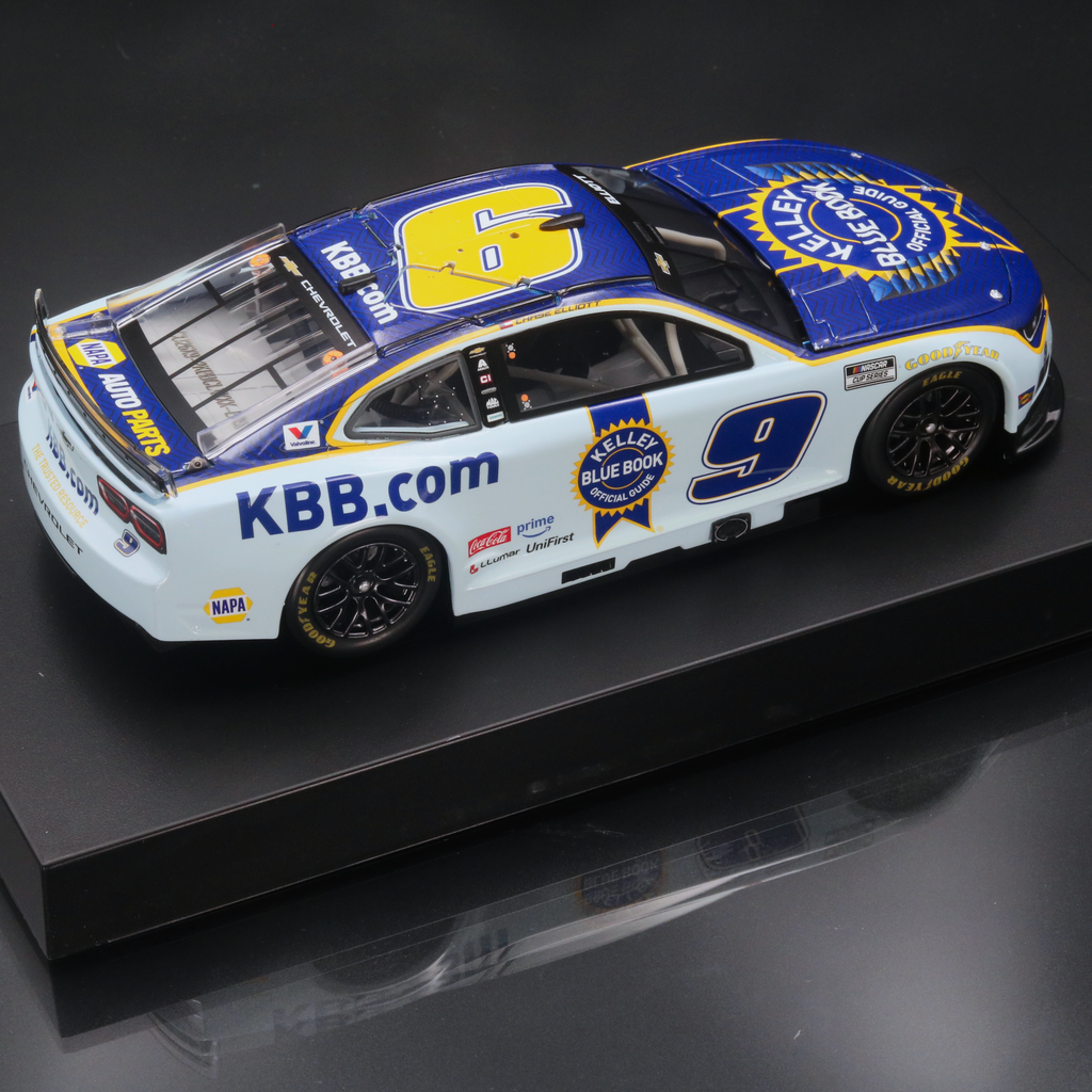 Chase Elliott 2026 Kelley Blue Book 1:24 Diecast