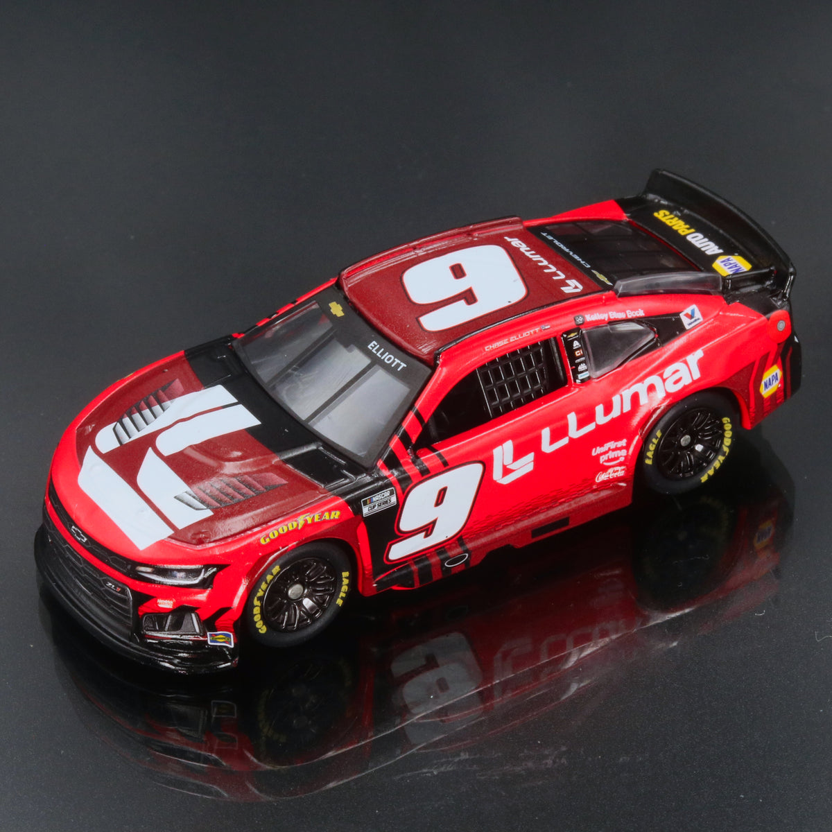 Chase Elliott 2026 LLumar 1:64 Diecast