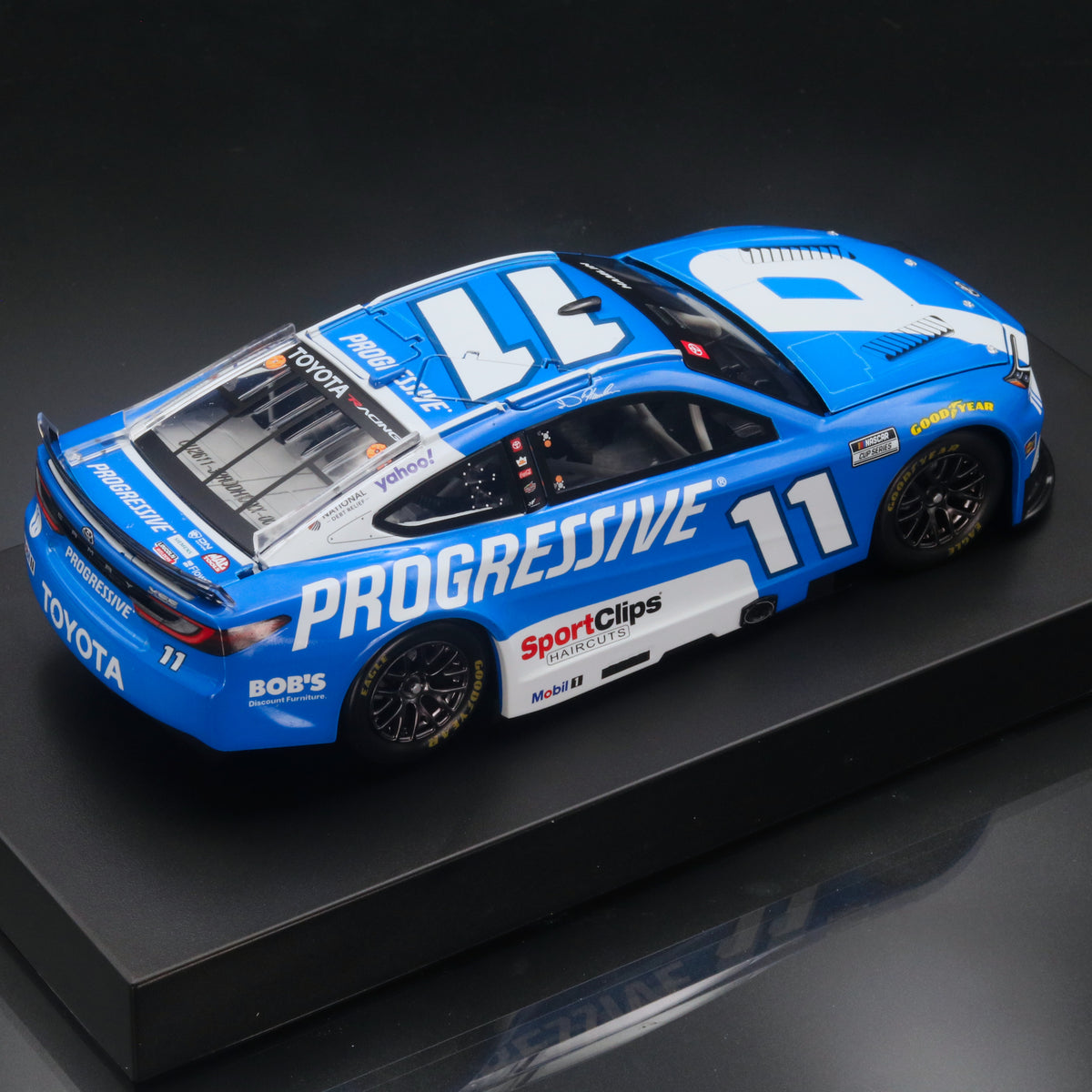 Denny Hamlin 2026 Progressive Insurance 1:24 Diecast