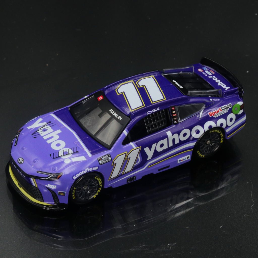 Denny Hamlin 2025 Yahoo! 1:64 Diecast