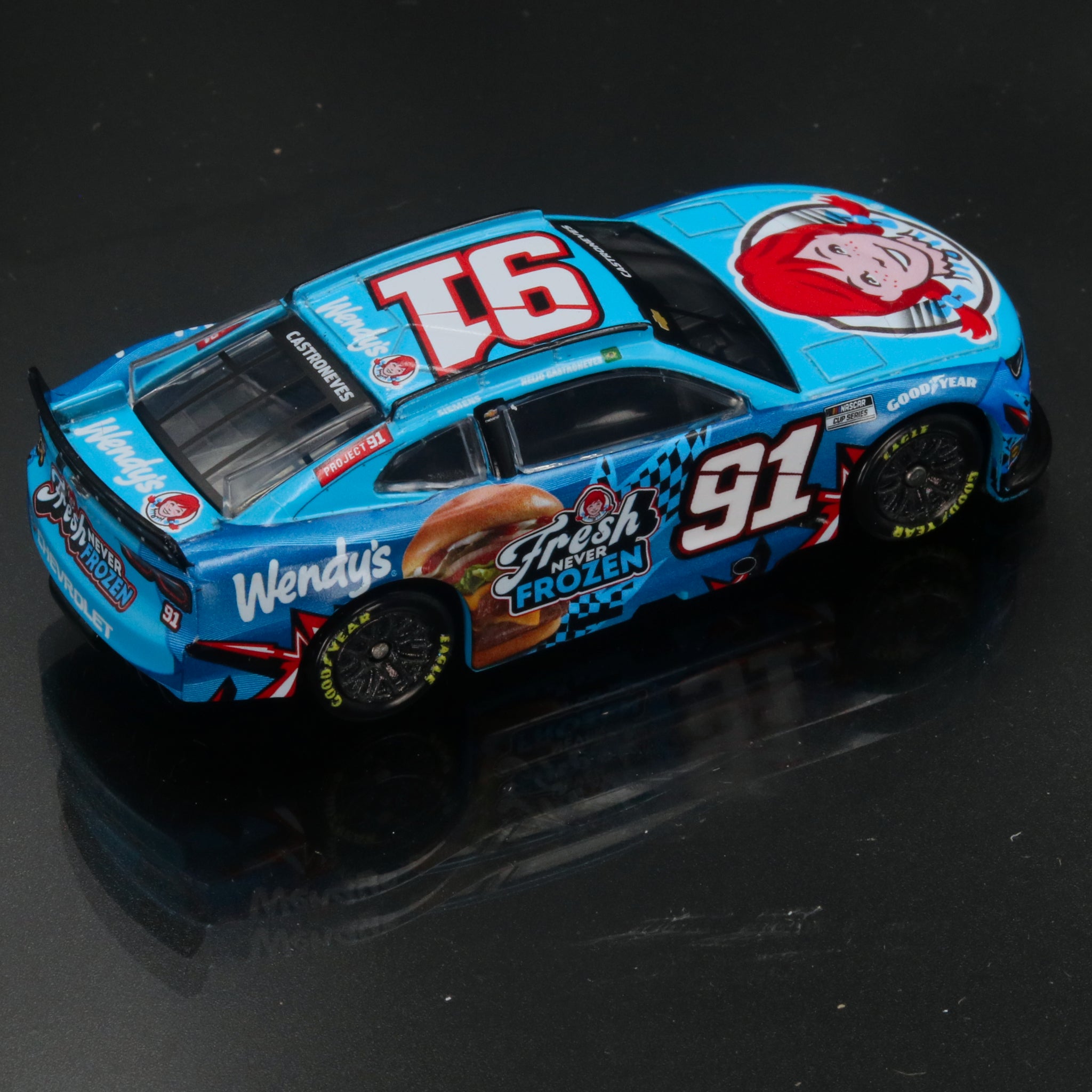 Helio Castroneves 2025 Wendy's Chicago Street Race 1:64 Diecast