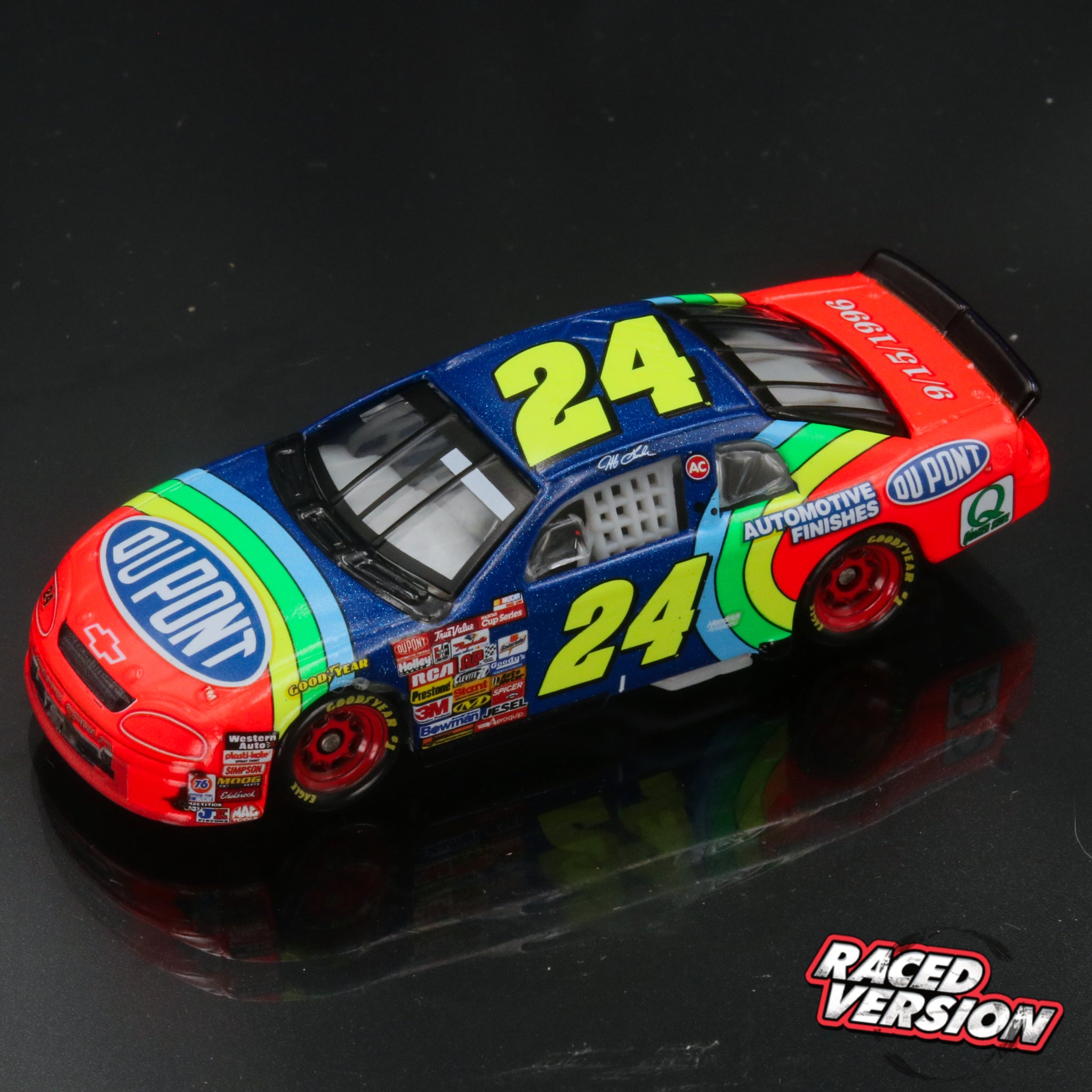 Jeff Gordon 1996 DuPont Dover Motor Speedway Race Win 1:64 Diecast