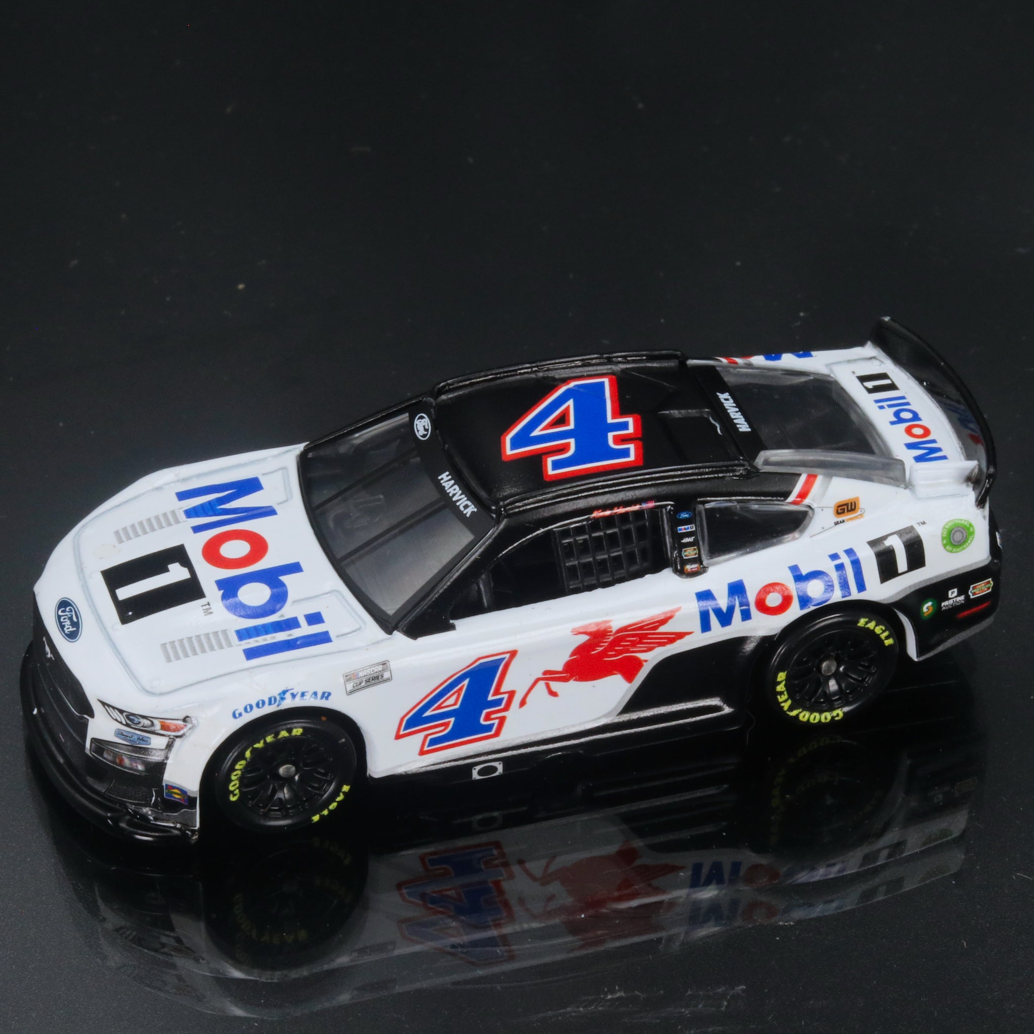 Kevin Harvick 2022 Mobil 1 1:64 Diecast