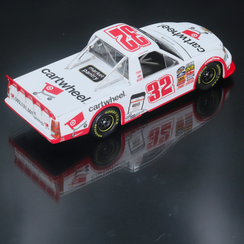 Kyle Larson 2014 Target Cartwheel 1:24 Diecast Loose