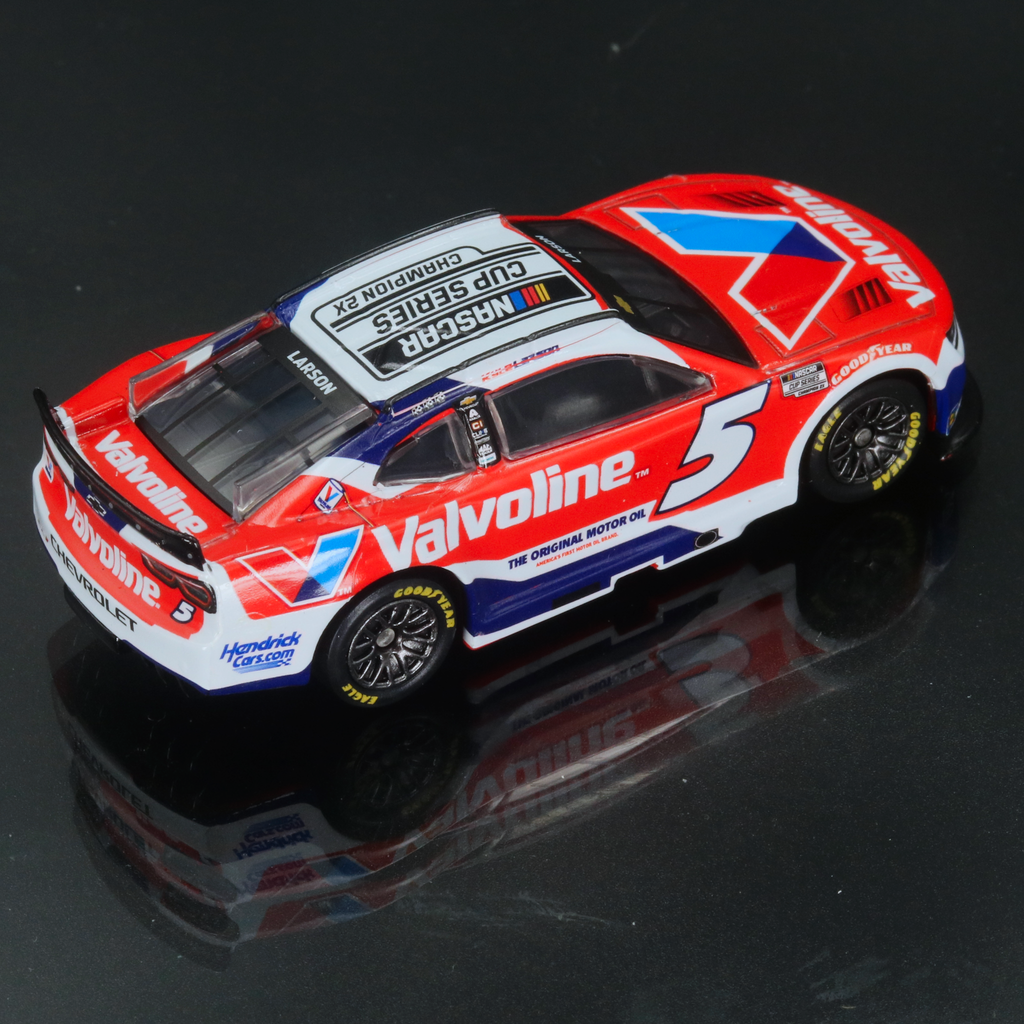 Kyle Larson 2025 Valvoline 2x Champion 1:64 Diecast