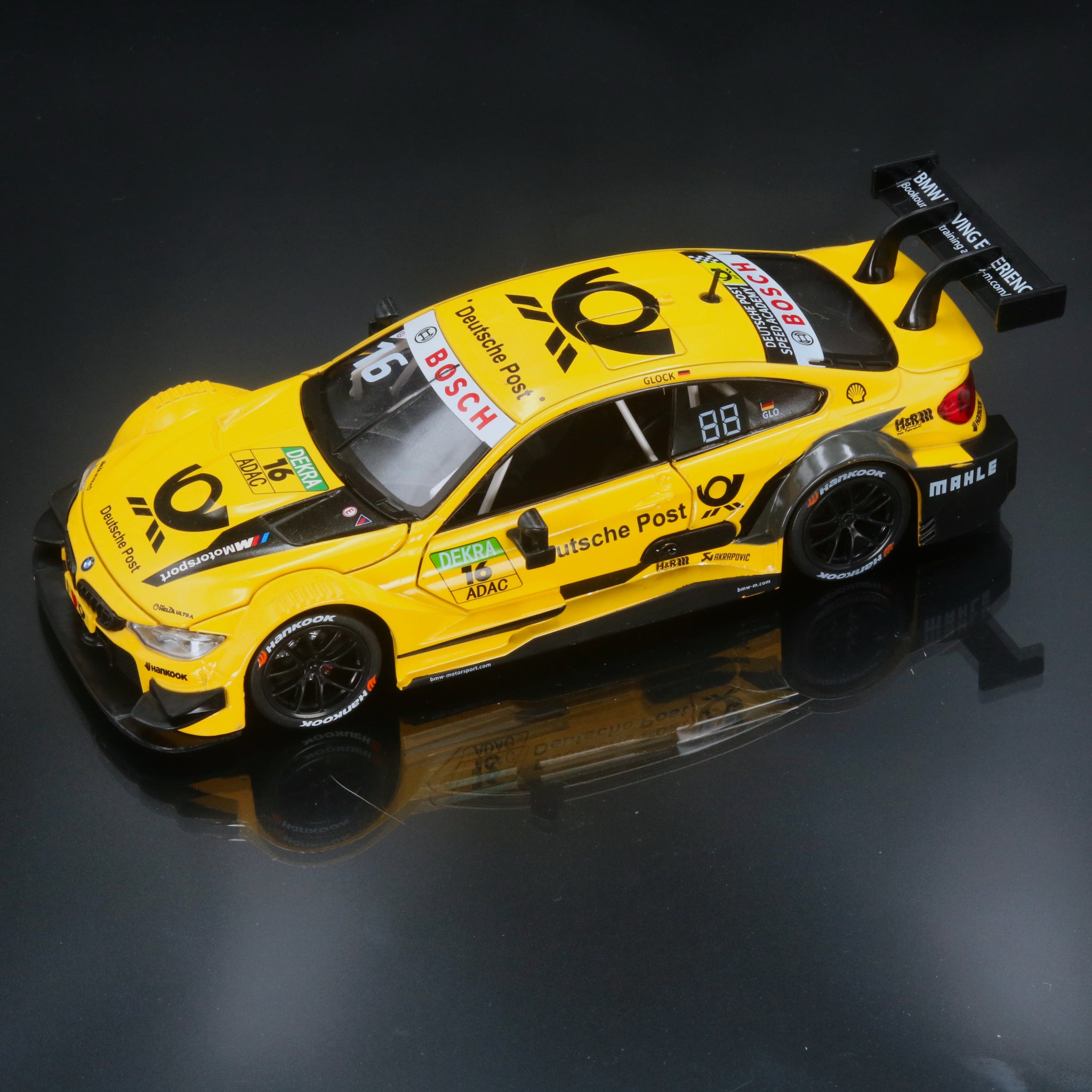 Timo Glock 2018 Deutsche Post BMW M4 DTM 1:24 Diecast