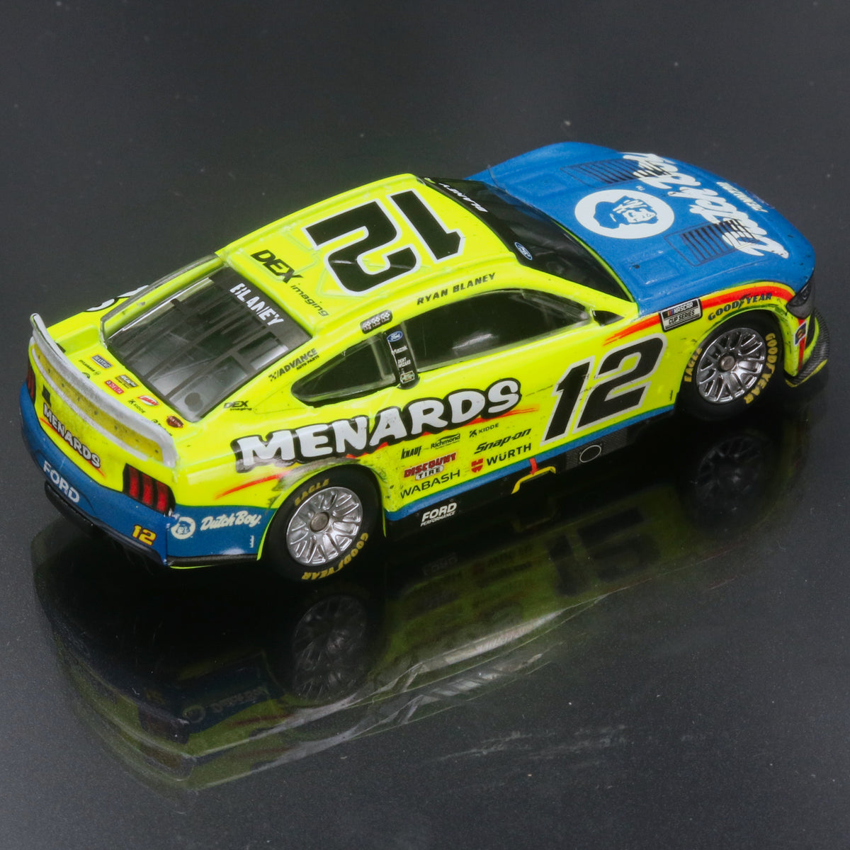 Ryan Blaney 2025 Menards / Dutch Boy Phoenix Raceway Race Win 1:64 Diecast