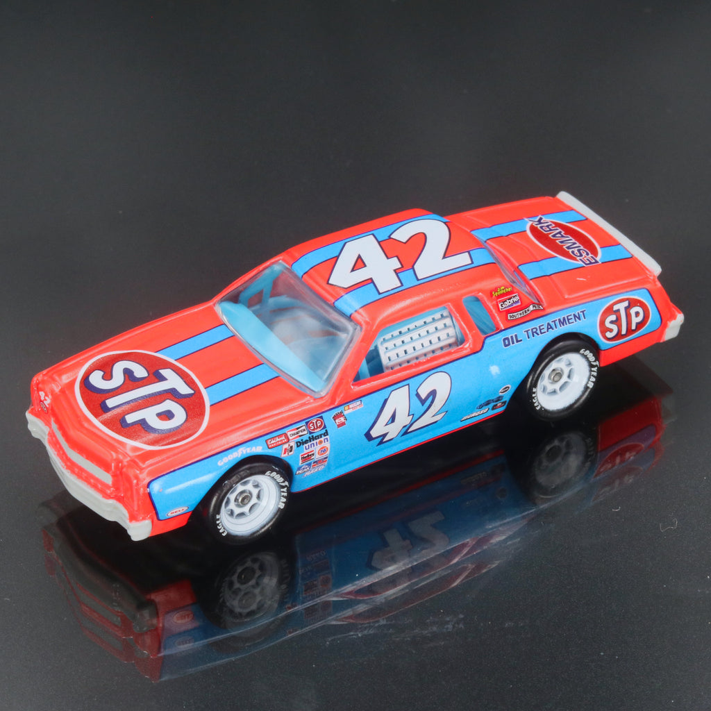 Richard Petty 1981 STP 1:64 Diecast