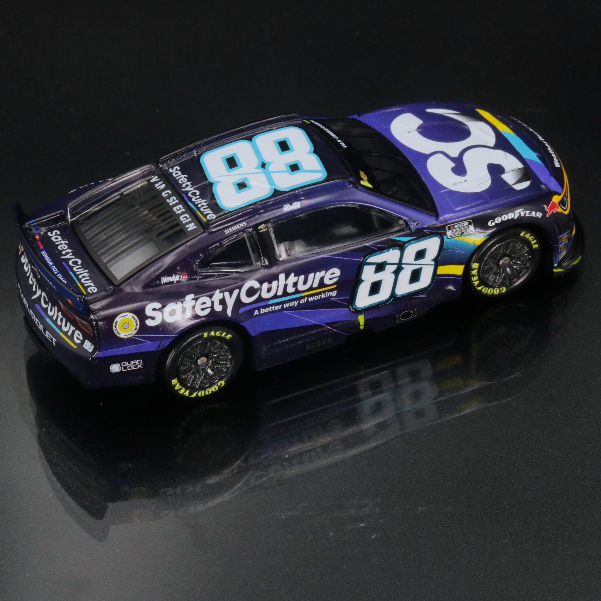 Shane van Gisbergen 2025 SafetyCulture Mexico City Race Win 1:64 Diecast