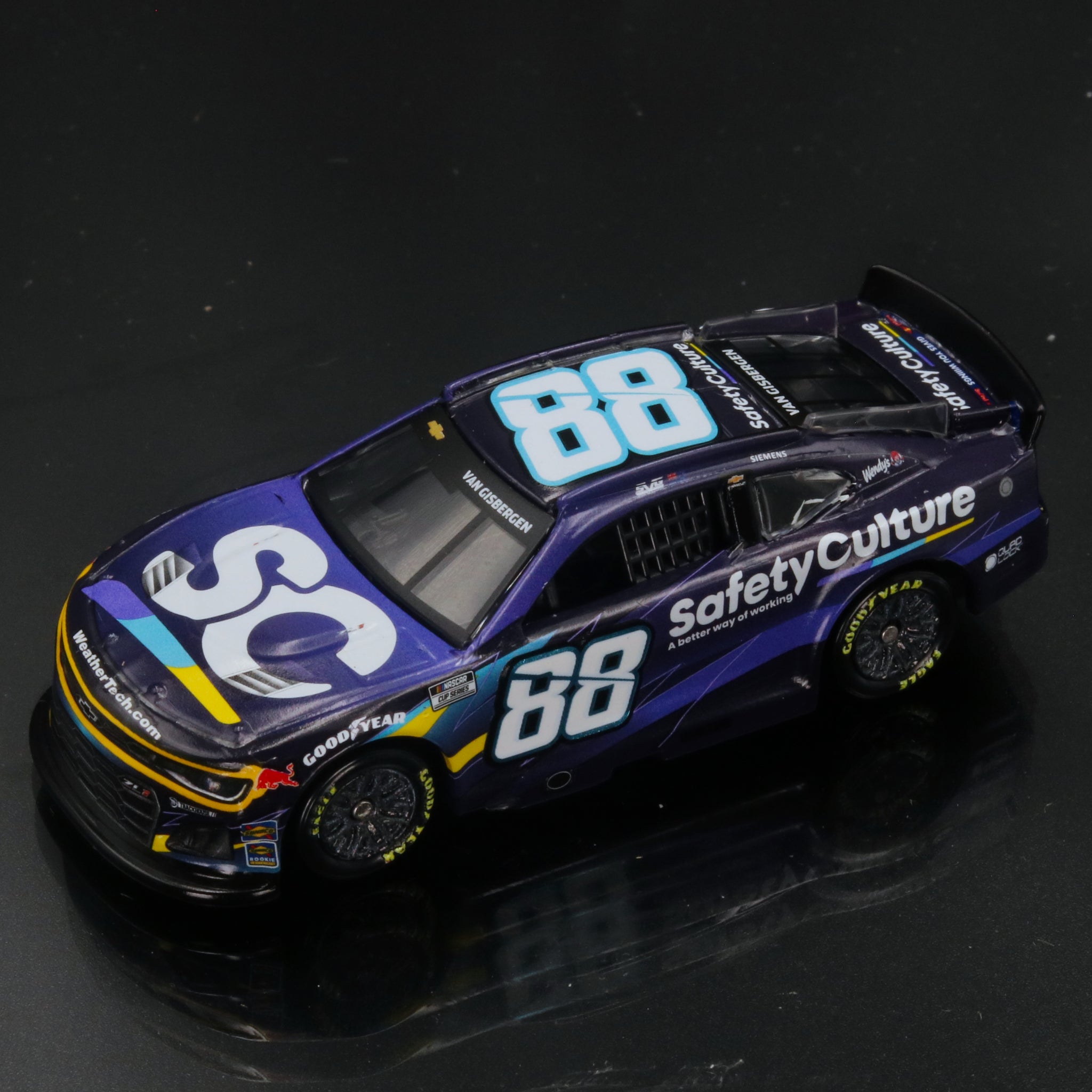 Shane van Gisbergen 2025 SafetyCulture 1:64 Diecast