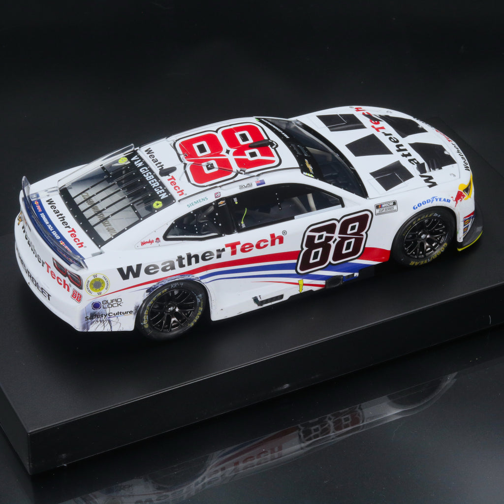 Shane van Gisbergen 2025 Weathertech Chicago Street Race Race Win 1:24 Diecast