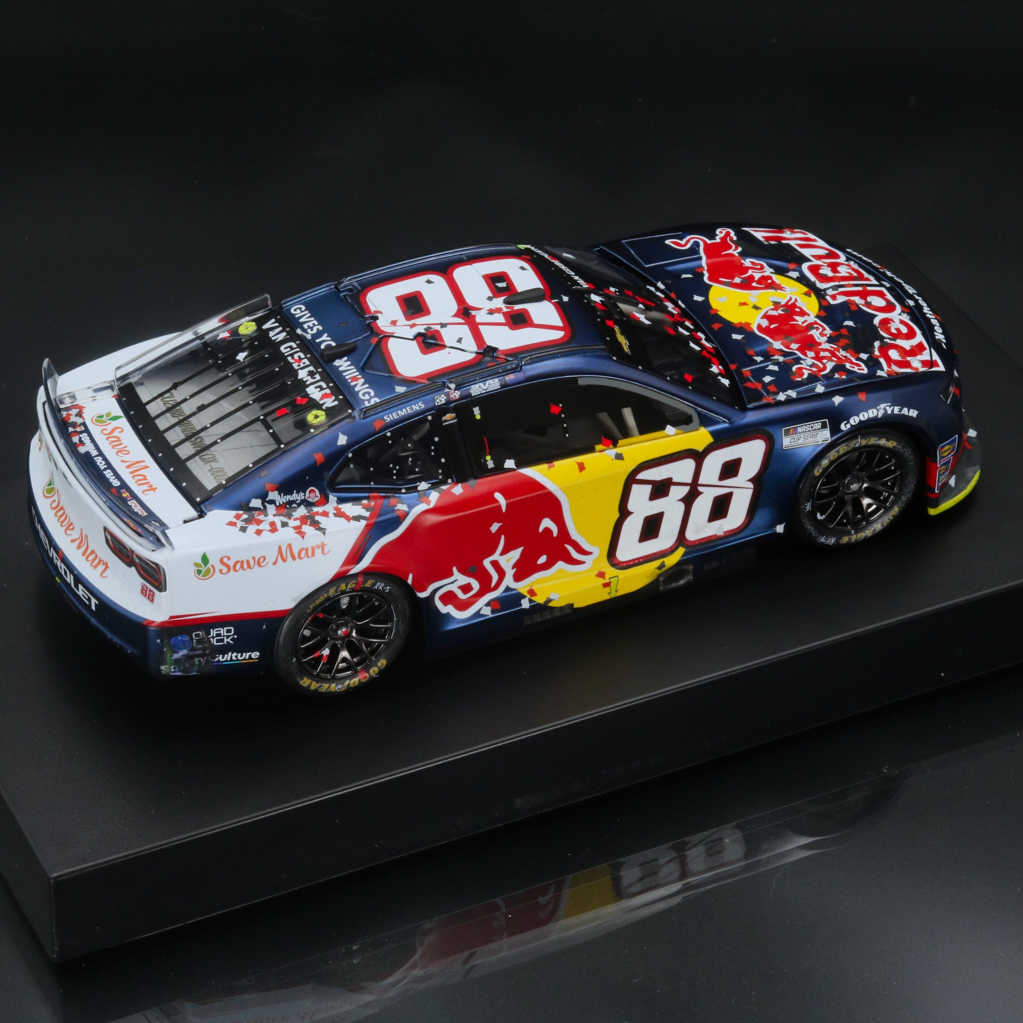 Shane van Gisbergen 2025 Red Bull Sonoma Raceway Race Win 1:24 Diecast