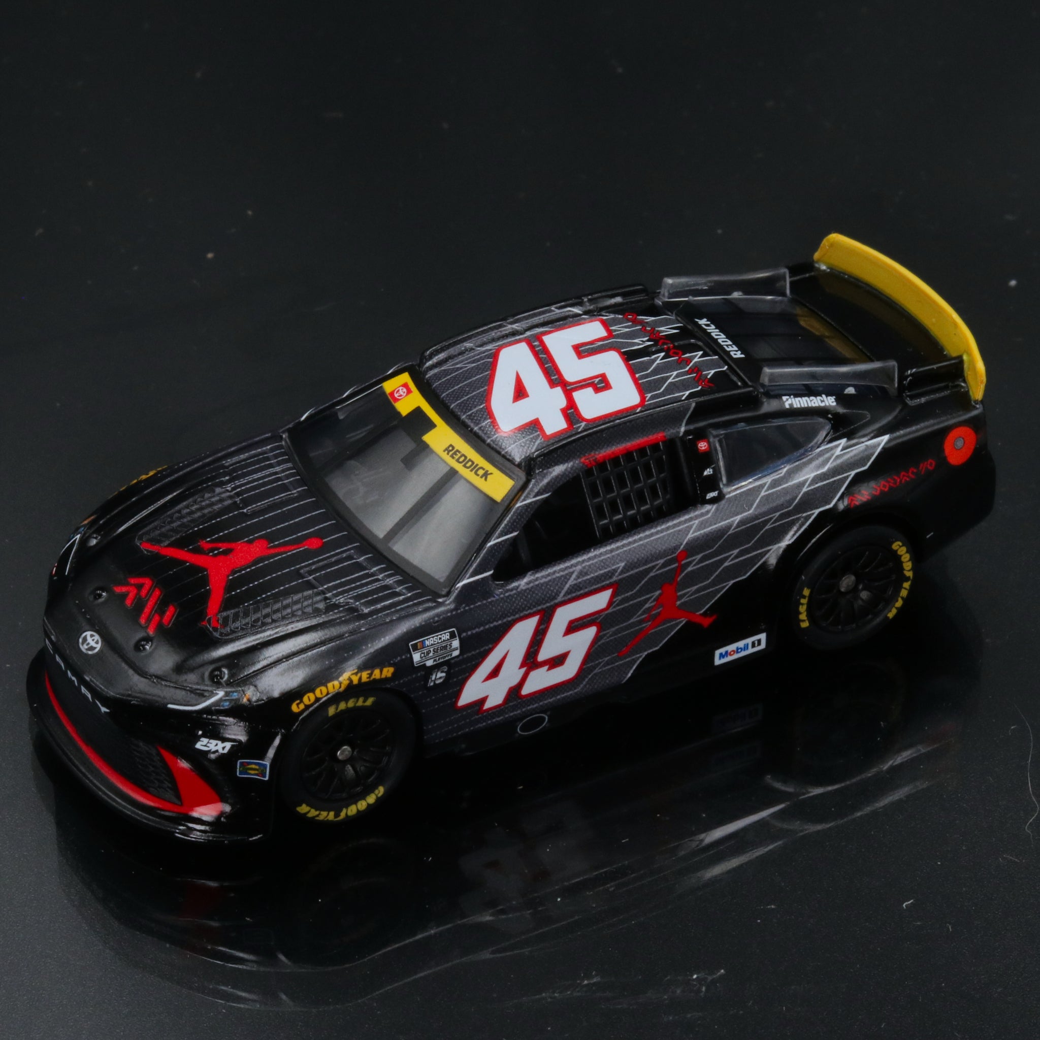 Tyler Reddick 2025 Jordan Brand AJ40 1:64 Diecast