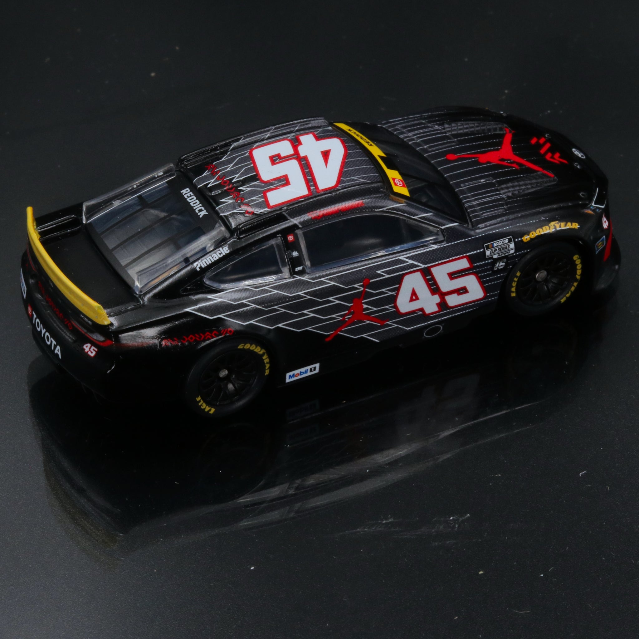 Tyler Reddick 2025 Jordan Brand AJ40 1:64 Diecast